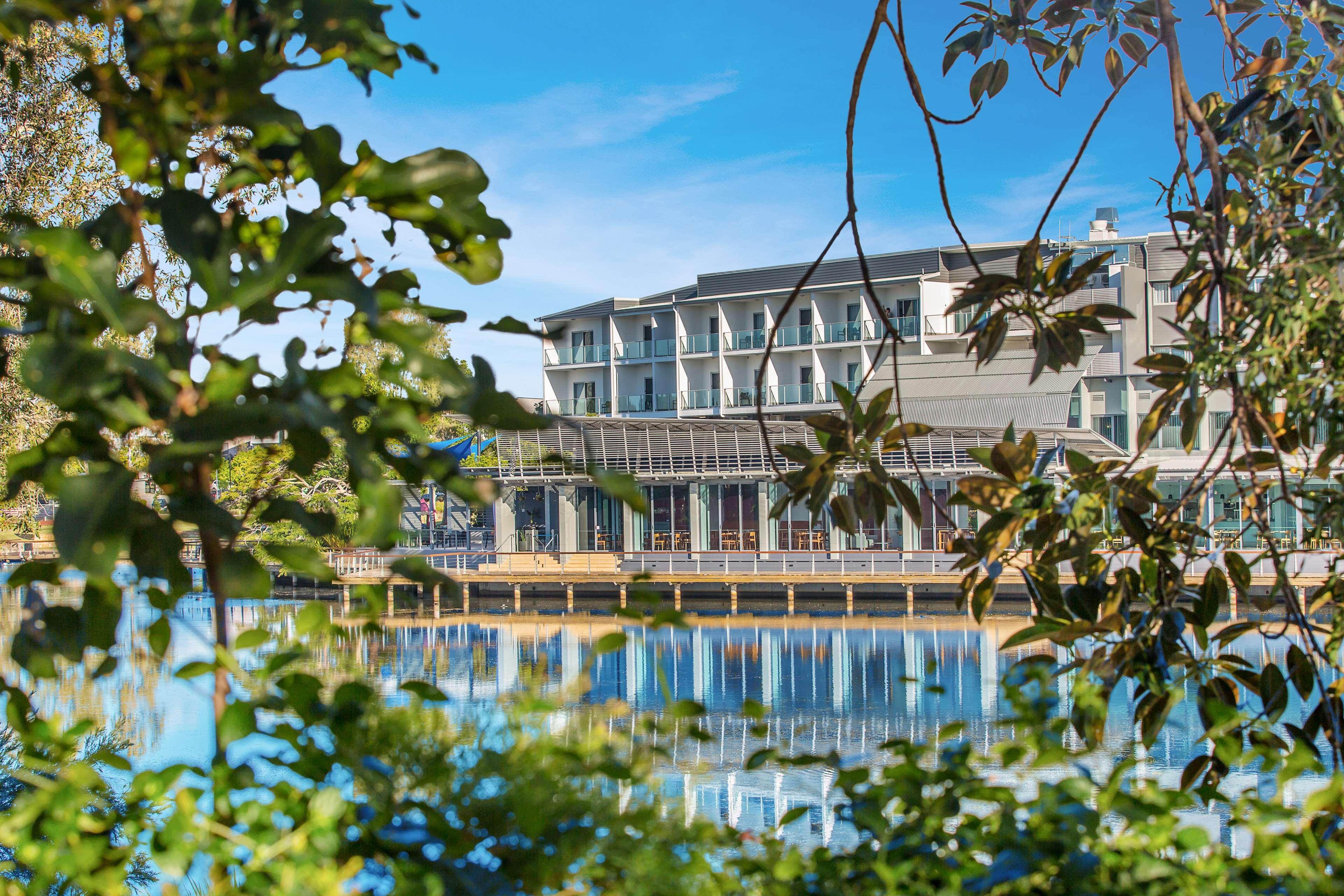 Best Western Plus North Lakes Hotel Zewnętrze zdjęcie